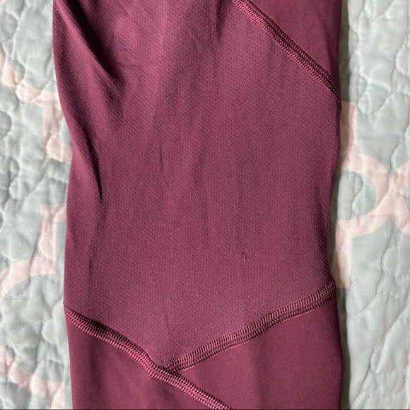Lululemon Leggings! - Picture 7 of 8